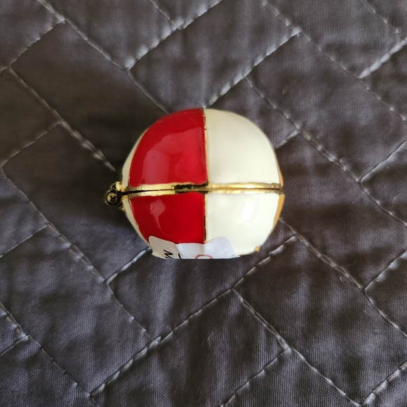 Art Form Objet d' Work of Art Fine Collectibles Enameled Beach Ball Trinket Box - Picture 6 of 16